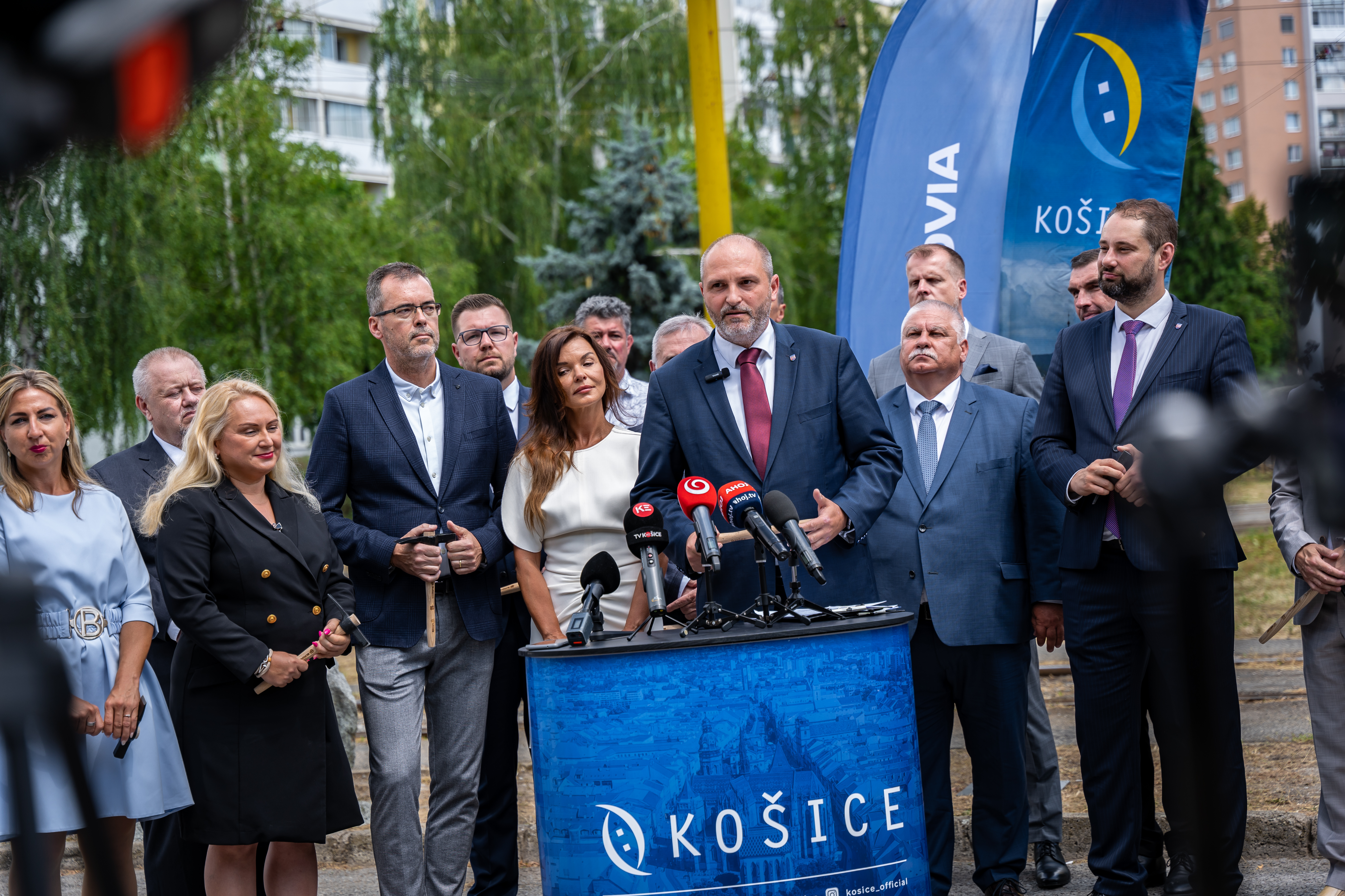 Tlacovy brifing - Modernizacia elektrickovych trati MET 2-21